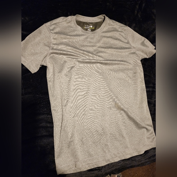 Under Armour windbreaker and xcelsius active heavy dri fit bundle - Picture 4 of 5